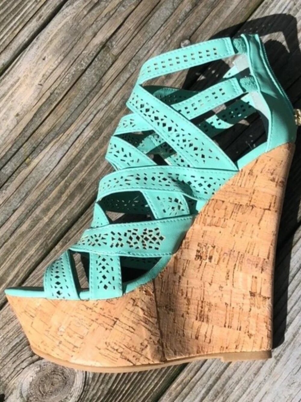 Platform Wedges. Chic!